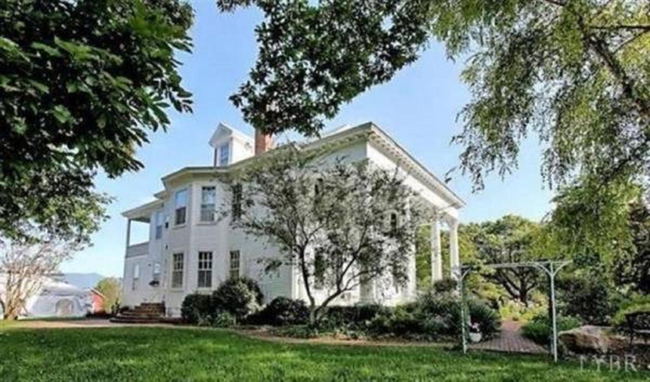 Winridge Manor Bed And Breakfast Madison Heights Exterior foto